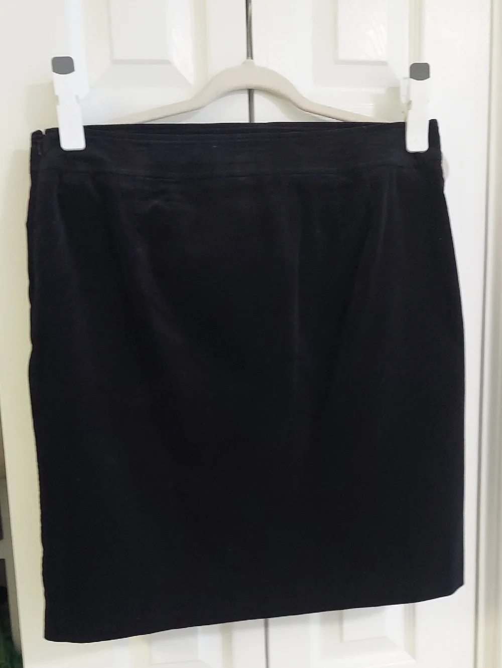 Talbots Skirt, Size 12, Black Velvet Mini, Side Zipper